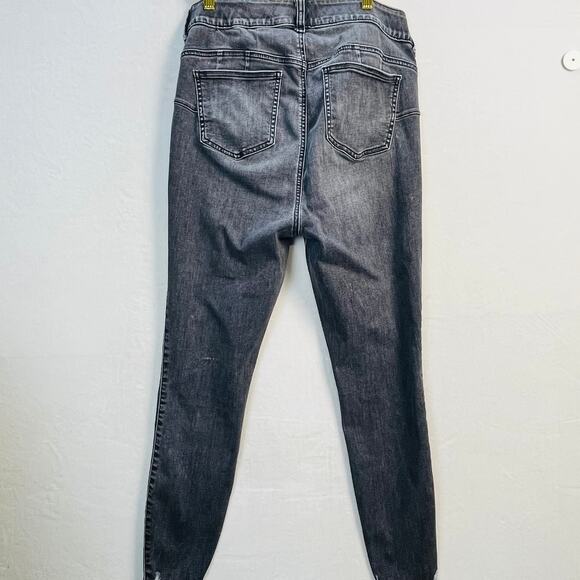 Torrid Bombshell Skinny High-Rise Stretch Denim Dark Grey Wash Distressed SZ 14 - Picture 2 of 15